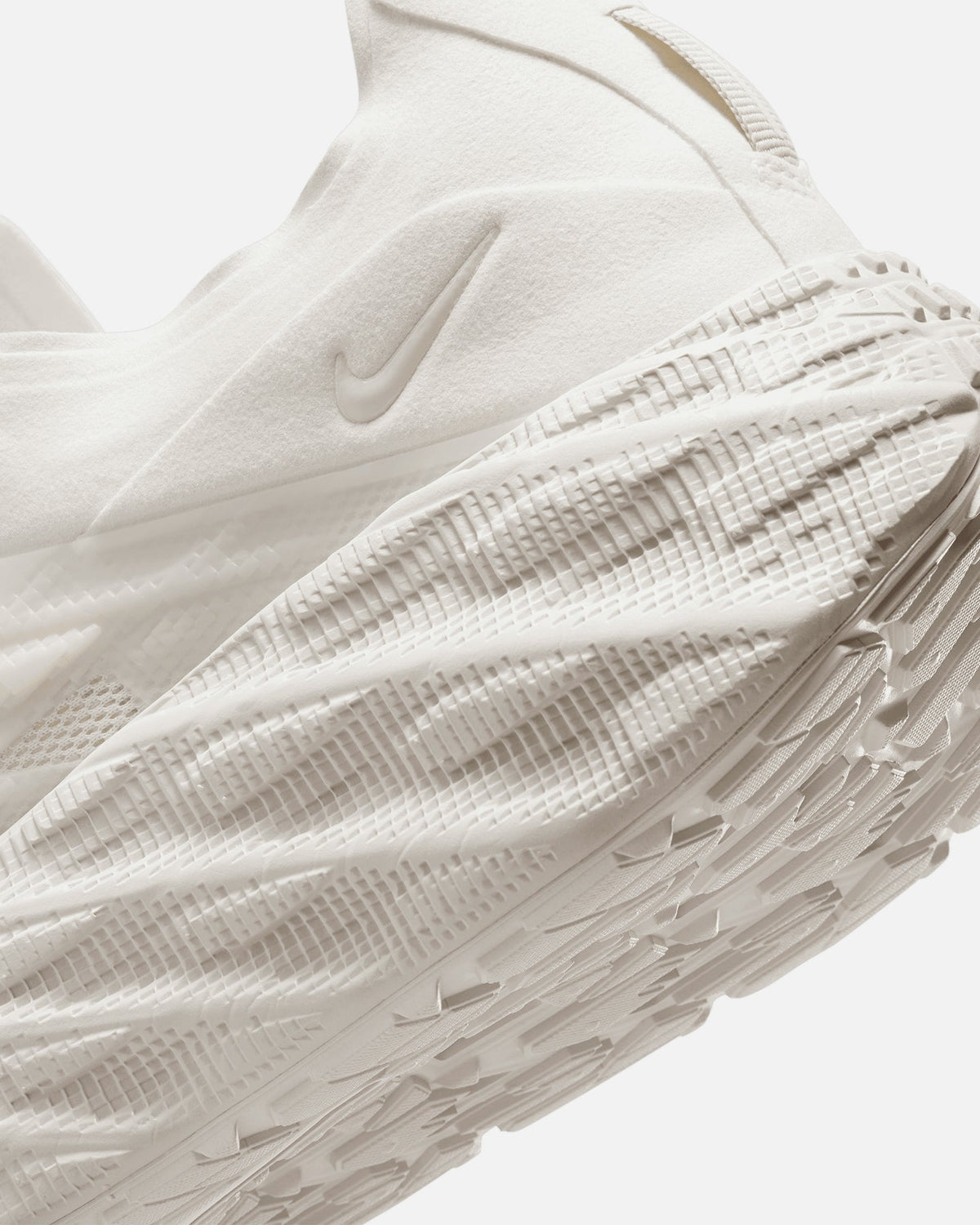 Nike Ava Edge Summit White
